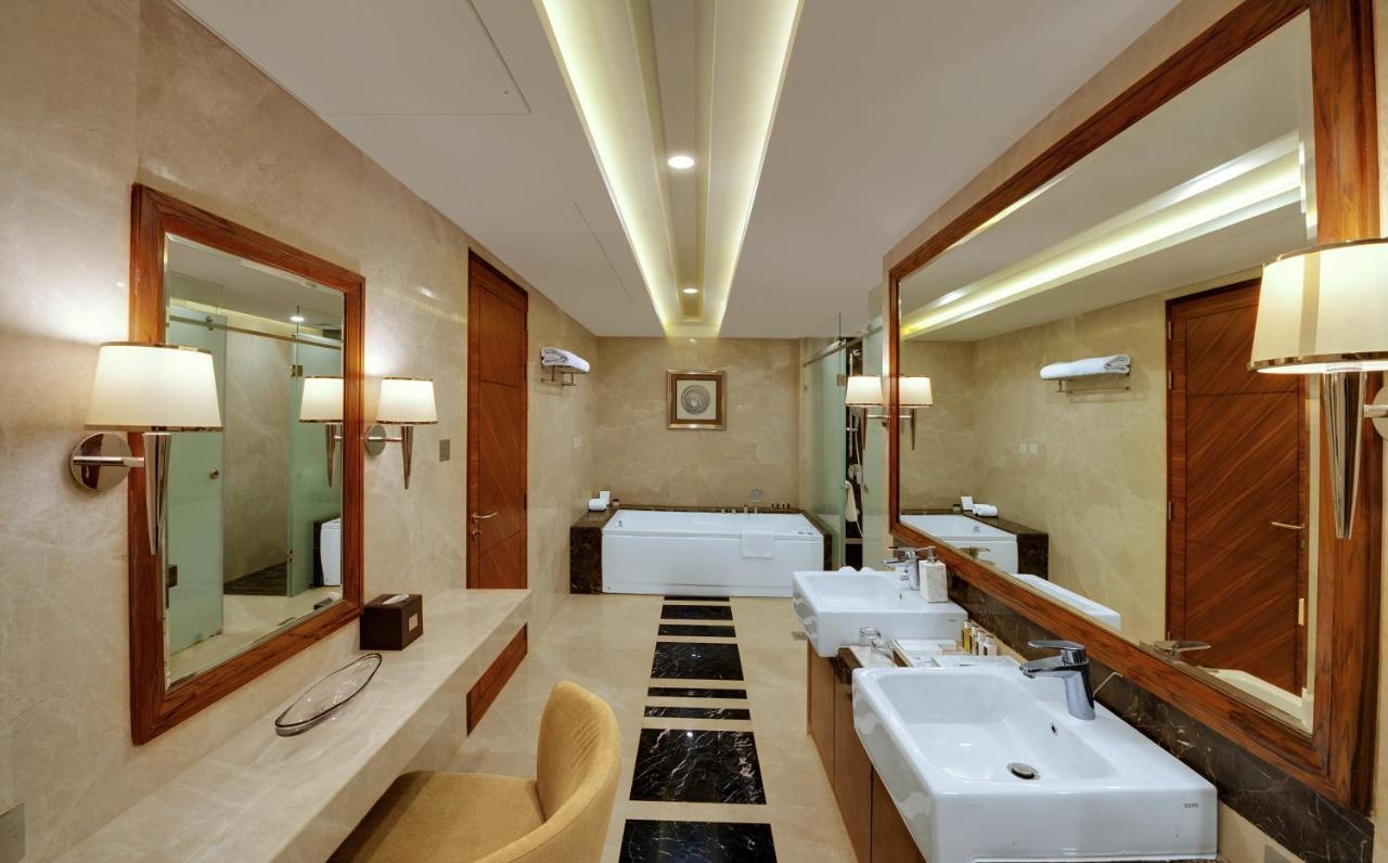 Sayaji Hotel 4*